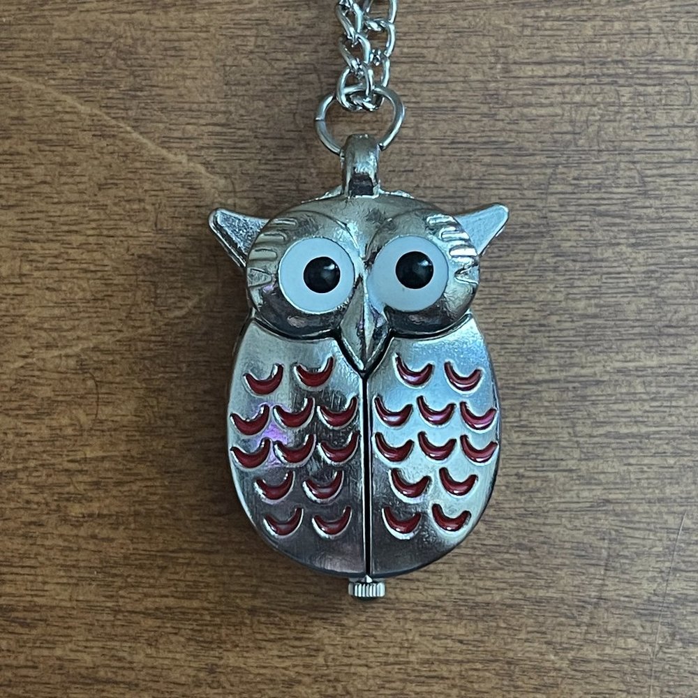 Owl Necklace with time piece with 30" chain - Picture 2 of 3
